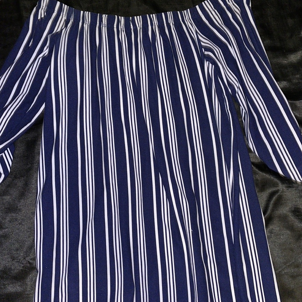 𝒩𝒶𝓋𝓎 𝒷𝓁𝓊ℯ 𝓌𝒽𝒾𝓉ℯ 𝓈𝓉𝓇𝒾𝓅𝓅ℯ𝒹 𝒹𝓇ℯ𝓈𝓈! - Picture 4 of 4